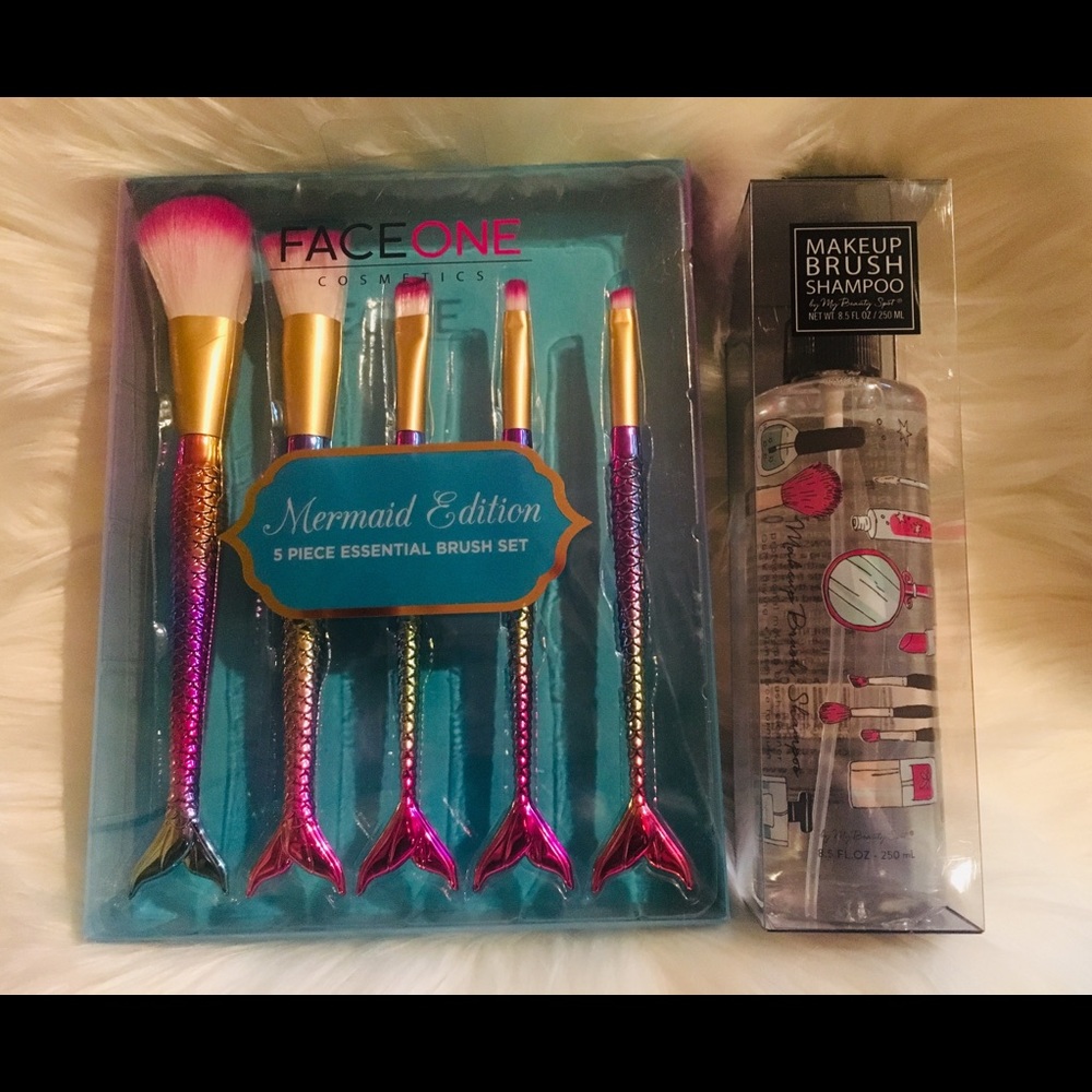 Makeup brush duo